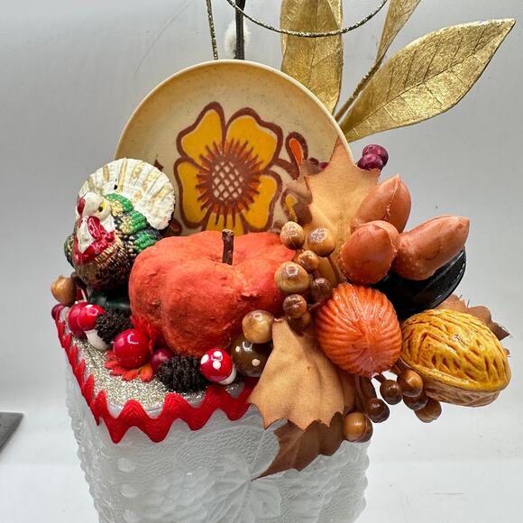 Kitschy Thanksgiving Fall Assemblage Milk Glass Tea Set Blowmold - Picture 4 of 7